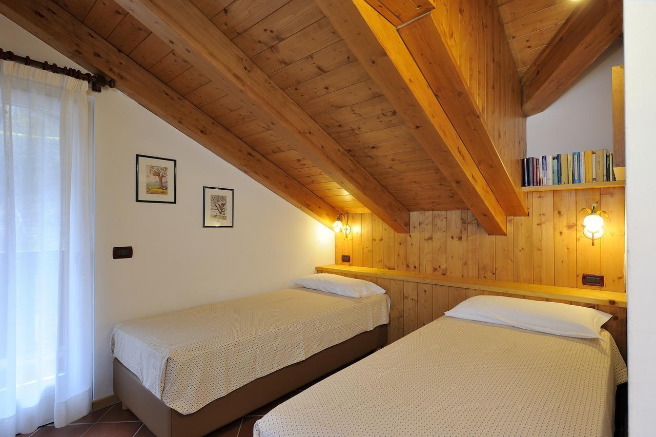 Chalet Dei Pini Aparthotel Madonna di Campiglio Exterior photo
