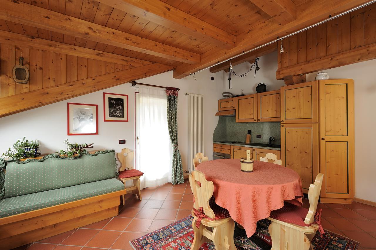 Chalet Dei Pini Aparthotel Madonna di Campiglio Exterior photo